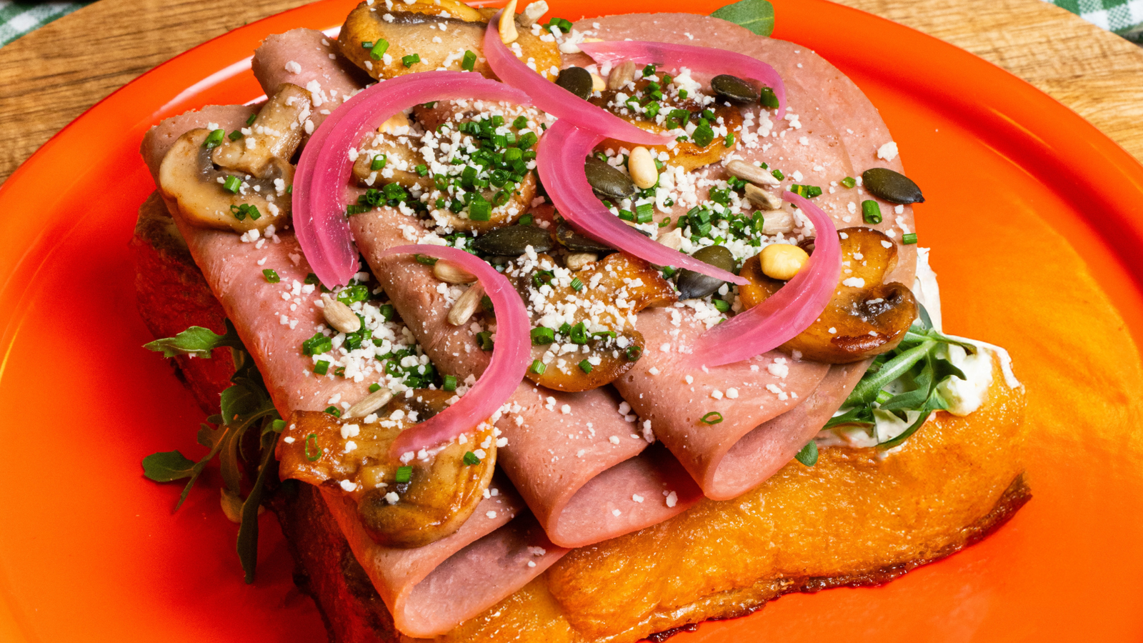 Pain perdu au jambon fumé 100 % végétal HappyVore