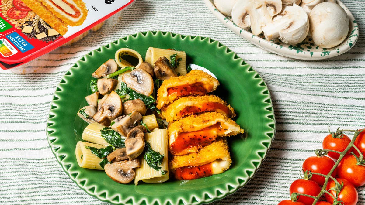 Cordon bleu à la tomate et pâtes crémeuses